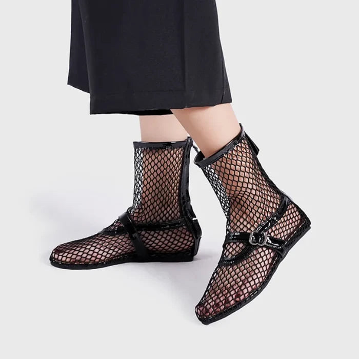 black / 37
