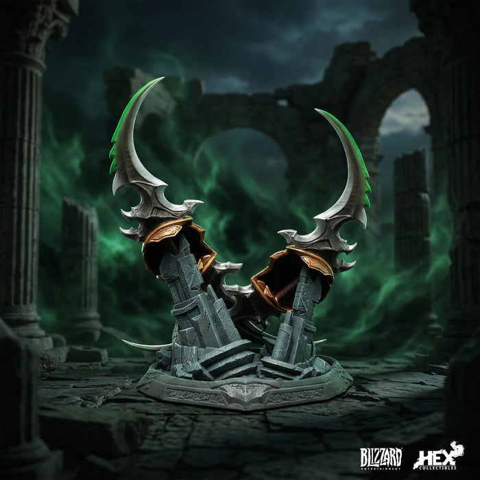 World of Warcraft Warglaives of Azzinoth Replica Collectible